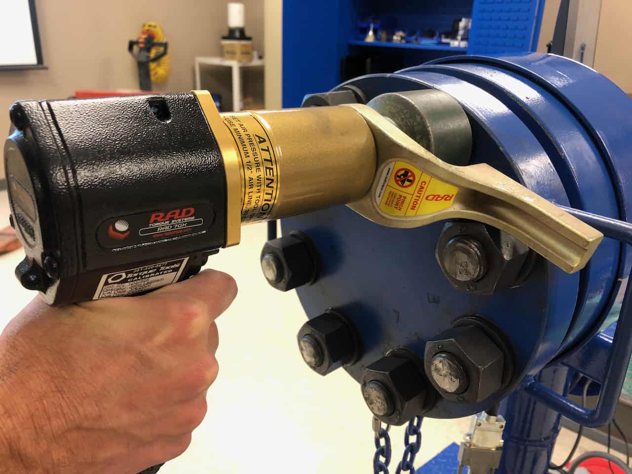 Bolting Applications with Pistol Grip Torque Wrenches